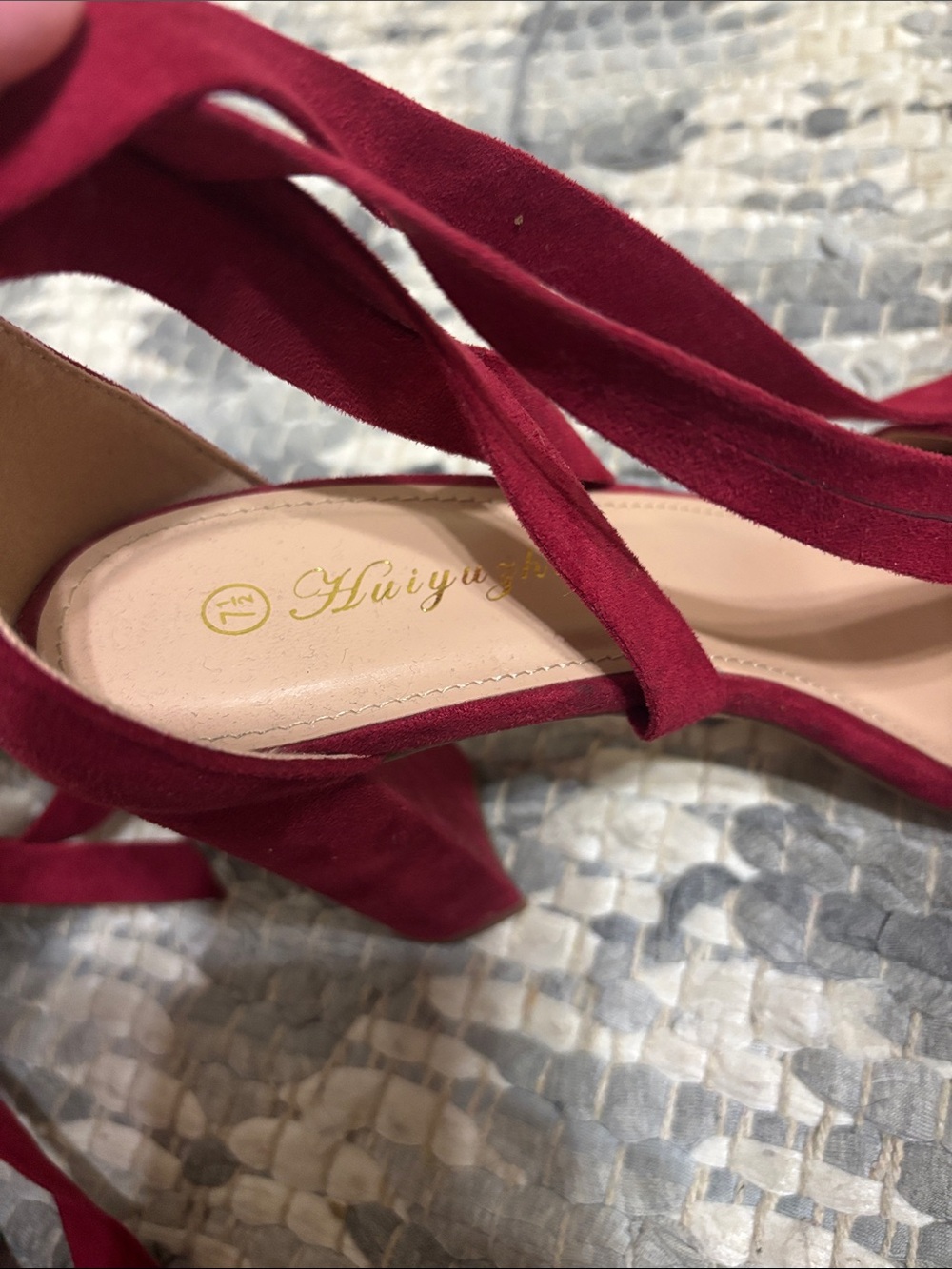 Maroon wrap heels - Picture 4 of 4